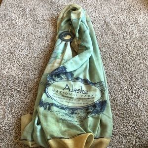 Alaska scarf